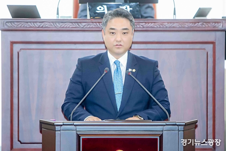 5분 자유발언 진행 중인 김상균 의원.