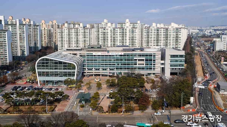 오산시청 전경.