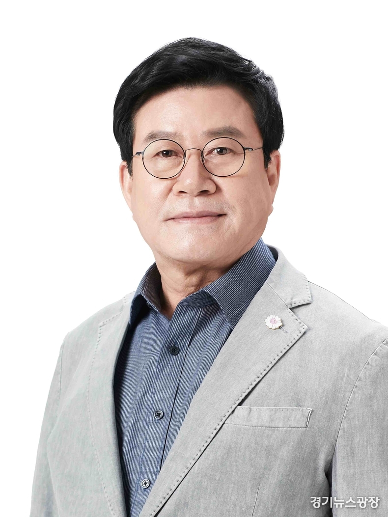 이상복 오산시의회 의장.