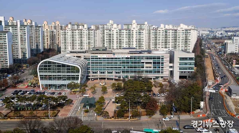 오산시청 전경.