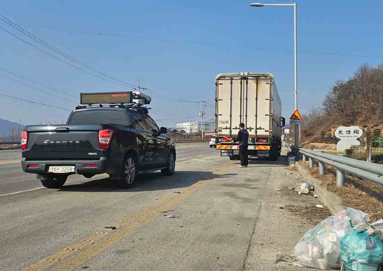 안성시는 관내 운영 중인 물류창고 및 개발 중인 창고를 대상으로 불법 주정차 및 환경훼손 등의 문제를 해결하기 위해 관련 부서 및 유관기관과 합동점검을 실시한다.