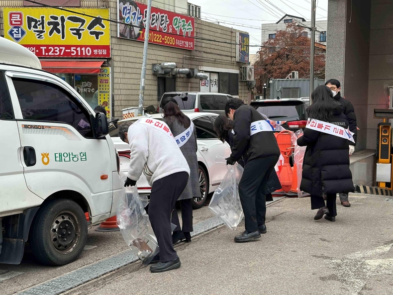 화성특례시가 동부권역 경로당을 대상으로 지역 어르신들의 건강한 노후를 지원하기 위한 ‘2025년 찾아가는 어르신 건강경로당’ 사업을 추진한다.