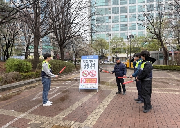 고양특례시는 ‘2025 고양국제꽃박람회’의 성공적인 개최를 위해 5월15일까지 일산호수공원 내 불법행위에 대한 합동점검을 실시한다.