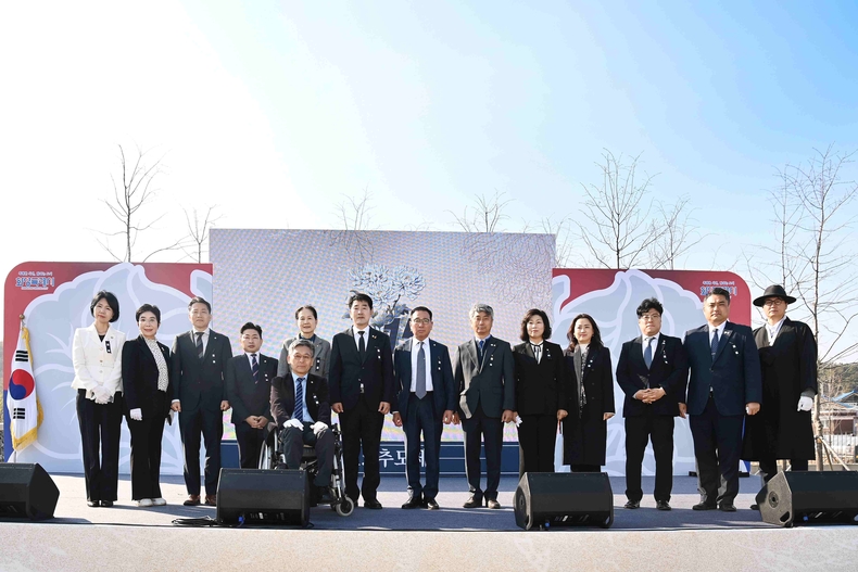 제106주년 제암고주리 학살 순국 추모제에 참석한 화성특례시의회 의원