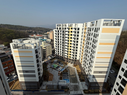 성남시는 중원구 하대원동 119번지 일원에서 추진된 ‘삼남아파트 소규모 재건축 정비사업’이 준공인가를 받아 공사를 완료했다.