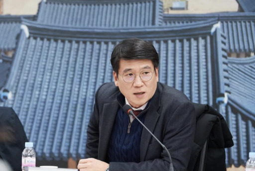 김민호 경기도의원이 경기도교육청이 추진 중인 '학교로 찾아가는 학부모교육' 사업에서 사립학교와 특수학교를 지원 대상에서 제외한 것을 두고 강한 유감을 표하며 형평성 문제를 제기했다.