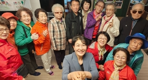 이채명 경기도의원이 경로당 운영 방식의 전면적인 혁신을 촉구했다.