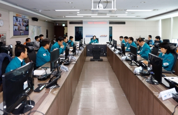 이천시가 올여름 풍수해 및 폭염으로부터 인명피해 제로(Zero)화를 위한 ‘2025년 여름철 자연 재난 대비 관계기관 대책회의’를 개최했다.