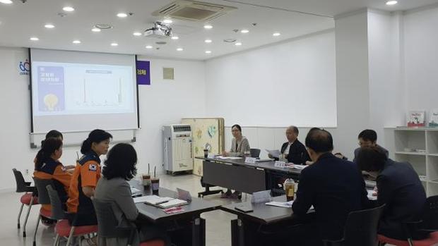 안양시가 동안구보건소에서 감염병 전파 차단 및 시민 건강 보호를 위한‘2025년 제1차 감염병 대응 지역의료협의체’회의를 개최했다.