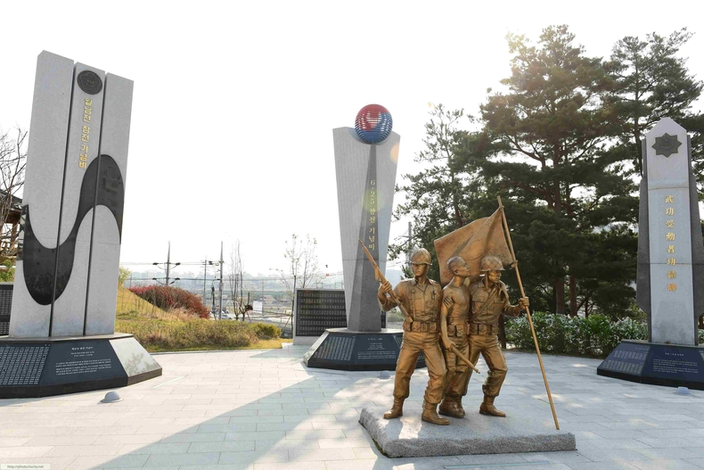 화성특례시가 6월‘호국보훈의 달’을 맞아 국가유공자와 유가족에 대한 감사를 전하고 이들의 예우를 강화하는 보훈 사업을 추진한다.