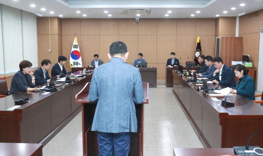 이천시의회가 오는 6월2일부터 20일까지 19일간 제254회 제1차 정례회를 열고 본격적인 시정 점검과 민생 안건 심의에 나선다..