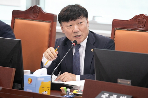 종섭 경기도의원이 용인시 기흥구 고매동 일대에서 추진 중인 대규모 데이터센터 개발과 관련해 "국가 차원의 총량 관리 및 입지 기준 마련이 시급하다"고 강조했다.