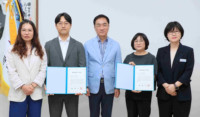 평택시가 경기침체로 위축된 골목상권에 활력을 불어넣기 위해 ‘소사벌상인회’와 ‘북부중앙상인회’ 두 곳을 골목형상점가로 지정했다