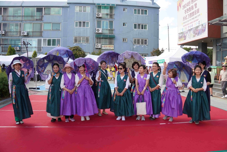 평택시는 생생 국가유산 사업인 ‘임금님 만나러 가는 길’의 하나로 진행되는 ‘바느질 부대’ 프로그램이 안정리 예술인광장 강의실에서 오는 6월28일부터 8월30일까지 총 8회에 걸쳐 운영할 계획이다.