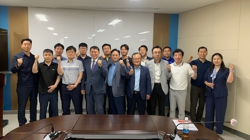 명재성 경기도의원이 고양시 삼송테크노밸리 회의실에서 최근 사회적 문제로 대두되고 있는 지식산업센터 공실 해소 방안을 모색하기 위한 간담회를 개최했다.