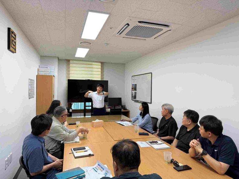 오산시가 여름철 집중호우에 대비해 관내 공동주택 지하주차장 침수 사고를 예방하기 위해 침수 위험지역 인근 공동주택 단지 관리주체 등과 간담회를 개최했다.
