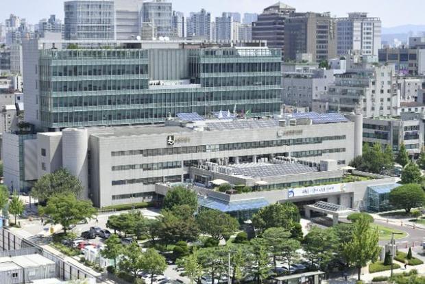 수원시청 전경