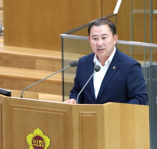 김철진 경기도의회 의원(더불어민주당, 안산7)이 대표 발의한 ‘경기도 자유무역협정(FTA) 이행에 따른 산업지원 조례 일부개정조례안’이 6월 27일 열린 제384회 정례회 제4차 본회의에서 최종 의결됐다.