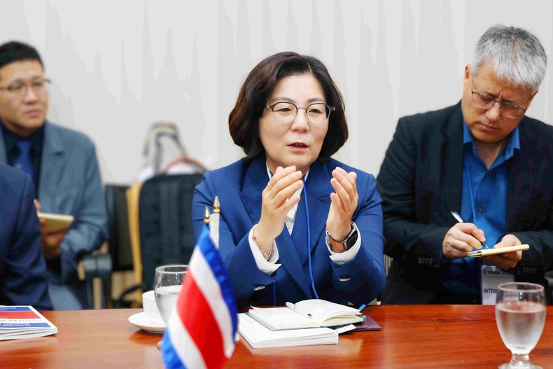 김보라 안성시장이 전국 사회연대경제 지방정부협의회 회장 및 한국 지방정부 대표단장 자격으로 코스타리카를 방문해 지속가능발전 모델과 사회적 경제 분야 정책의 안성시 적용점을 모색했다.