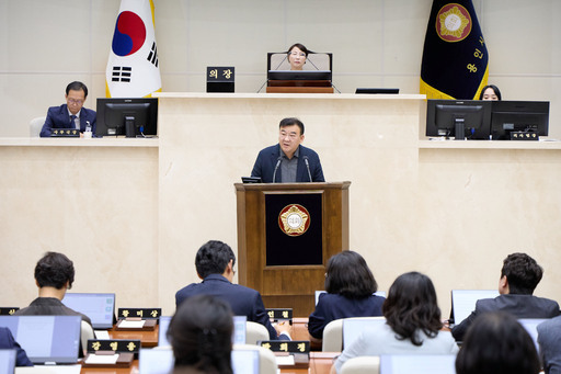 신민석 용인시의회 의원은 제294회 임시회 제1차 본회의 5분 자유발언을 통해 용인도시공사의 자본금 증자 필요성을 강하게 제기하며 공공개발 역량 강화를 촉구했다.