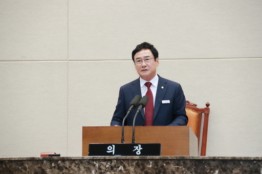 이천시의회가 본회의장에서 제255회 임시회를 열고 7일간의 의사일정에 돌입했다.
