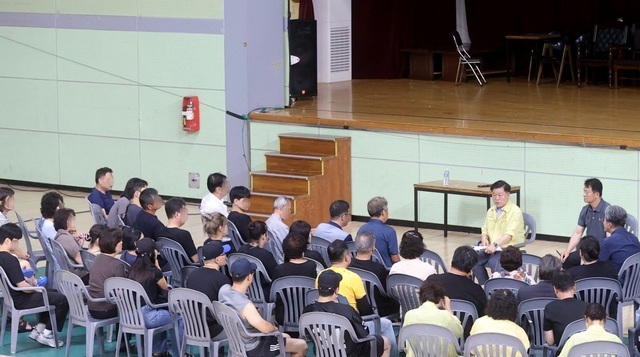 광명시가 피해자들의 빠른 일상 회복을 지원하기 위해 지난 20일 ‘소하동 아파트 화재 복구·회복 지원단’을 구성해 운영을 시작했다.