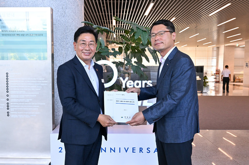 양평군은 지난 25일 케이티엑스(KTX) 용문역 정차 비상대책위원회와 함께 대전광역시에 위치한 한국철도공사(코레일) 본사를 방문해 KTX 용문역 정차의 필요성과 당위성을 건의했다.
