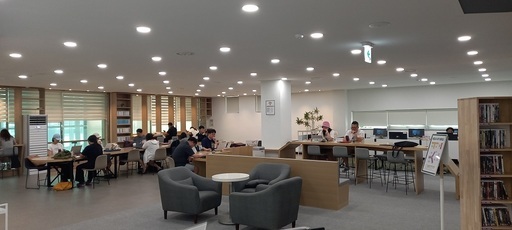 교하도서관 내부 모습