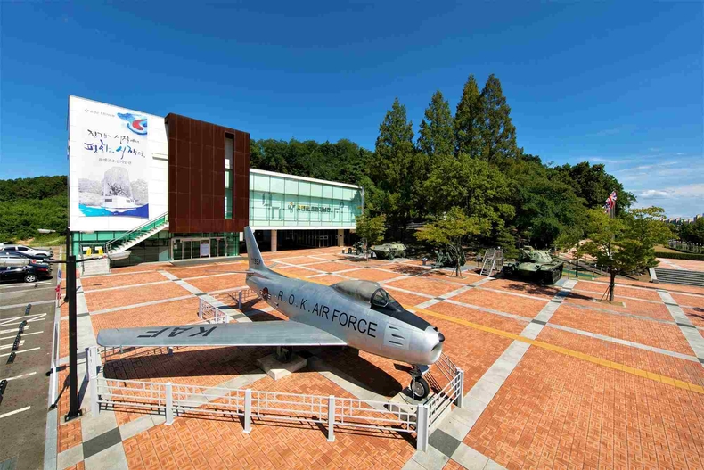 오산시 유엔군 초전기념관 전경