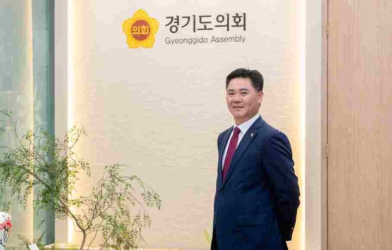 정하용 경기도의원이 용인도시계획도로 개설공사’개통을환영했다.