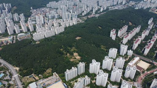 용인시가 수지구 신봉∙성복동 일원에 조성 예정인 ‘수지중앙공원’ 부지에 대한 감정평가가 마무리되고, 손실보상 협의가 시작됐다.