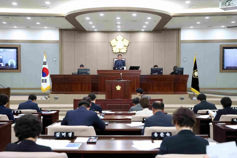 수원특례시의회가 1일부터 10일까지 10일간 일정으로 제395회 임시회 활동에 돌입했다. 