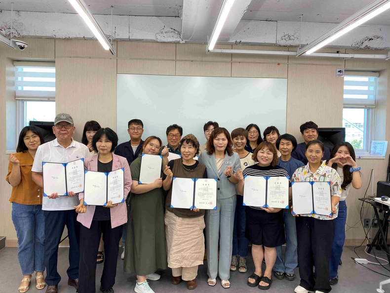 안성시가 공도읍 가치공도에서‘지속가능관광 전문가 양성과정(심화)’ 수료식을 개최했다.