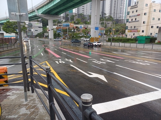 용인시가 기흥구 보정동 ‘보쉬앞사거리’ 교통체계 개선공사를 완료했다.
