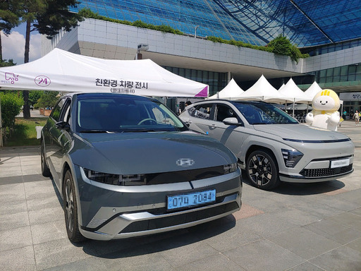 성남시가 전기차, 수소차 등 친환경 차량 시민 보조금 지원 물량을 현재 2079대에서 2793대 추가한 모두 4872대로 늘려 보급한다.