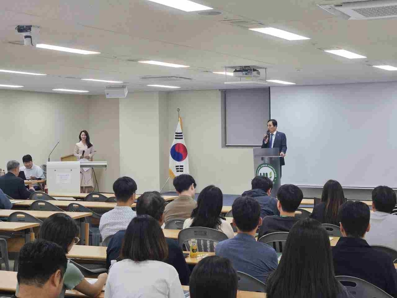 화성도시공사가 임직원의 청렴의식 제고와 투명한 조직문화 조성을 위해 다채로운 청렴 활동을 실시하고, 부패방지경영시스템(ISO37001) 인증을 6년 연속 취득하는 성과를 거뒀다.