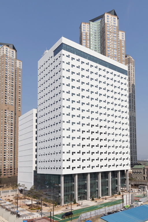 벡석업무빌딩 전경<br>