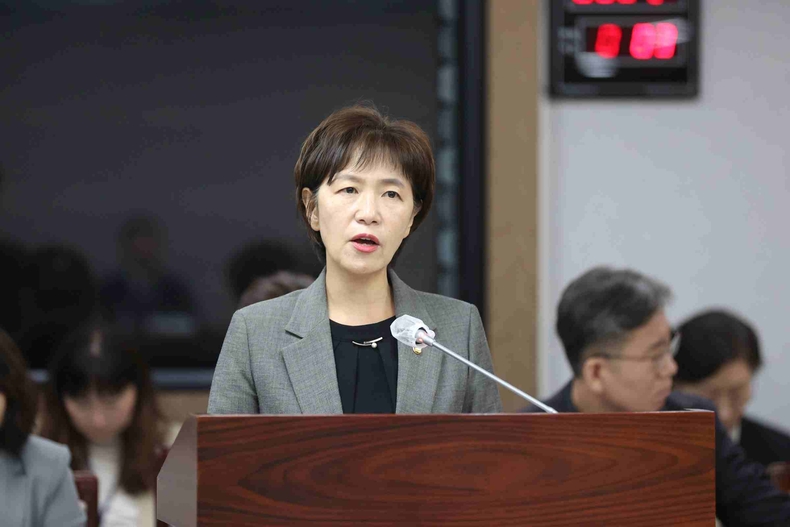 사정희 수원시특례시의회 의원이 대표발의한‘수원시 재가노인지원서비스 지원에 관한 조례안’이 보건복지위원회에서 원안가결됐다.