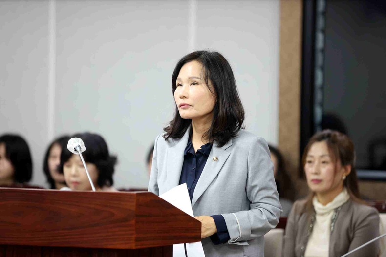 김은경 수원특례시의회 의원이 대표발의한 ‘수원시 사회복지기금 설치 및 운영 조례 일부개정조례안’이 보건복지위원회에서 원안가결됐다.