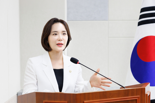 최서윤 경기 광주시의회 의원이 제320회 임시회 제1차 본회의에서 “시민의 안전과 직결되는 우수관로가 행정의 사각지대에 놓여 있다”면서 “근본적인 관리체계 구축이 시급하다”고 지적했다.
