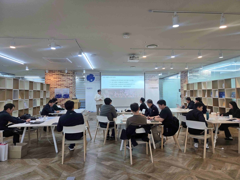 화성산업진흥원이 ‘제 2차 스타트업 세미나’를 성공적으로 개최했다.