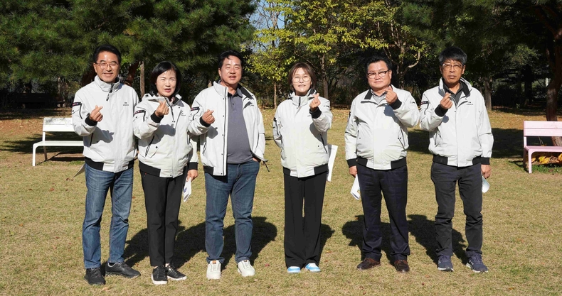 평택시의회 산업건설위원회가 의정활동의 전문성 제고와 정책 역량 강화를 위해 강원특별자치도 춘천시 일원에서 비교견학을 실시했다.