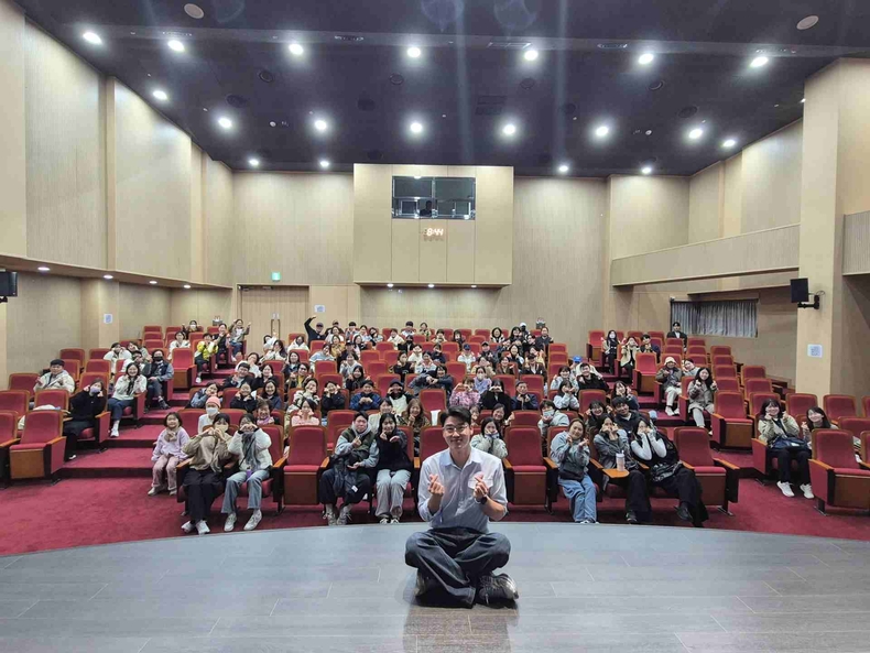 안성시가 안성시평생학습관 2층 다목적실에서 ‘2025 안성맞춤 아카데미’ 제4회차 강연을 성황리에 개최했다.