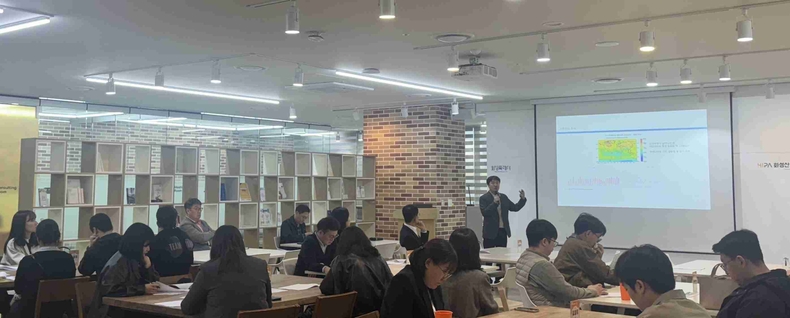 화성특례시가 화성동탄2 인큐베이팅센터 1층 중소기업지원센터에서 ‘탄소중립 역량강화 교육’을 실시했다.